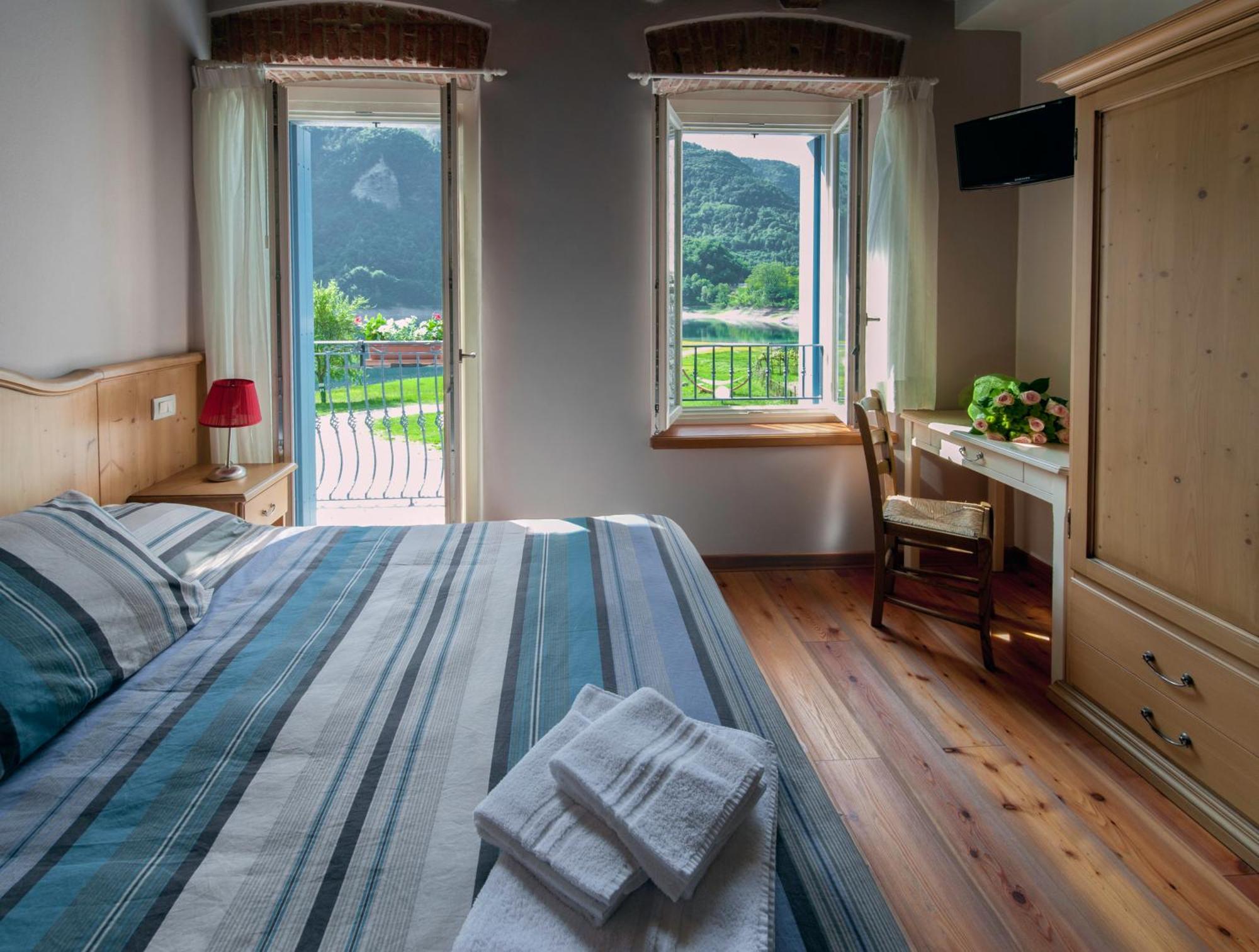 Albergo Parigi Arsie Ngoại thất bức ảnh